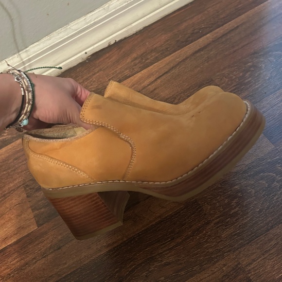 Vintage Candies platform tan clogs - Picture 6 of 6